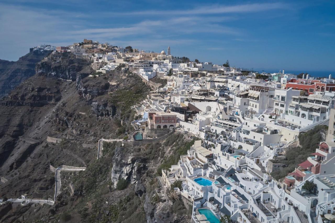 Amphitheater Cave Houses Fira  Eksteriør billede