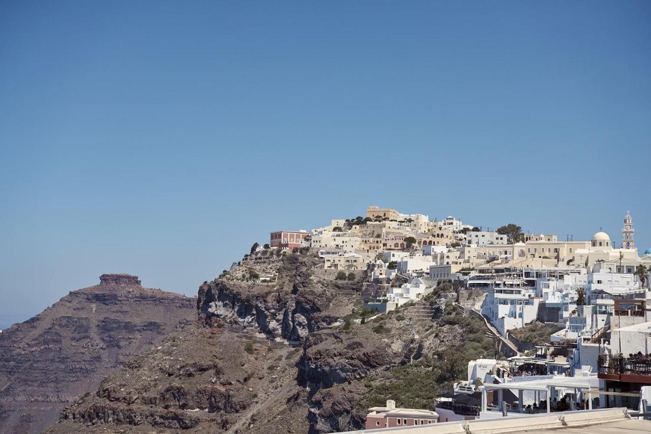 Amphitheater Cave Houses Fira  Eksteriør billede